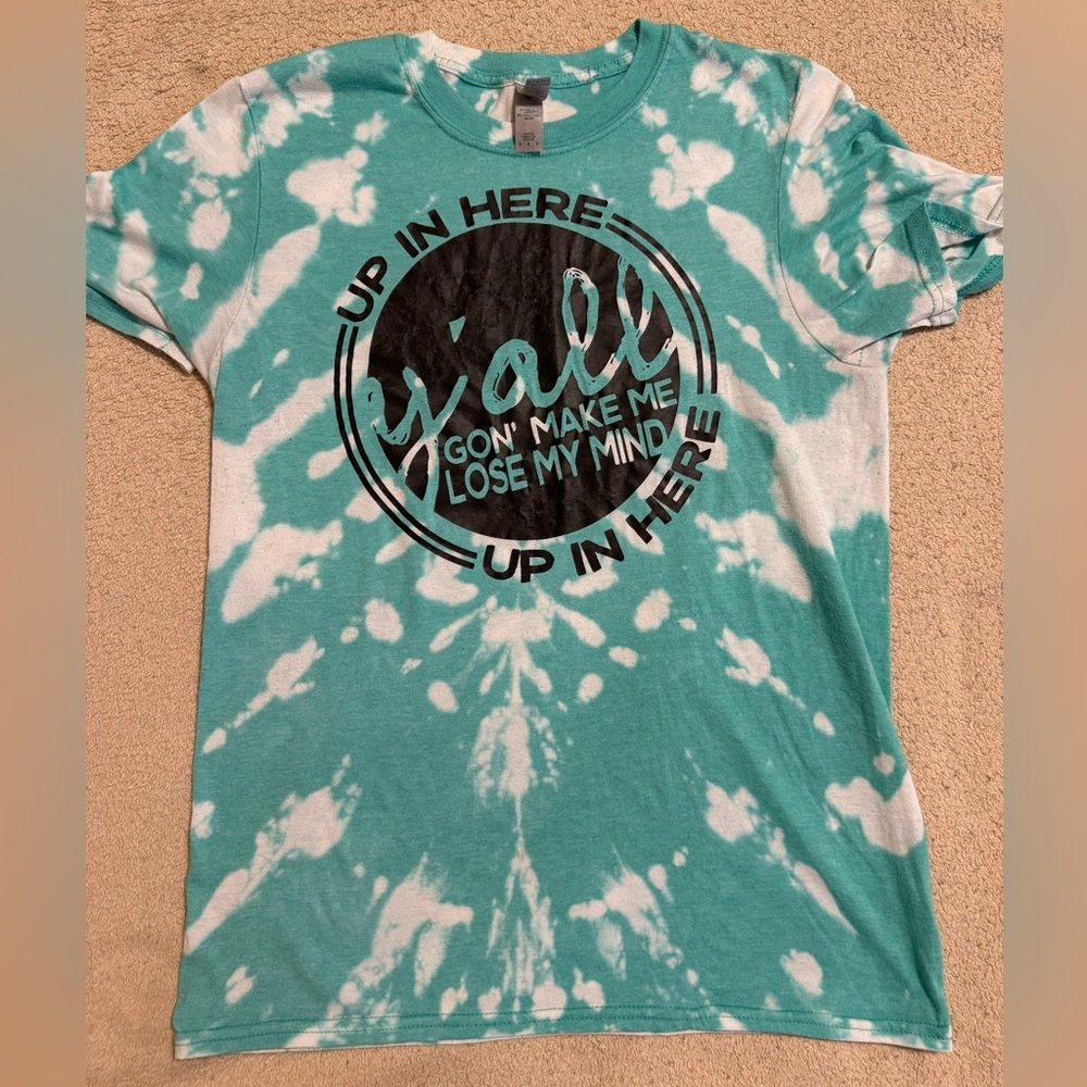 Women’s snarky T-shirt size Medium